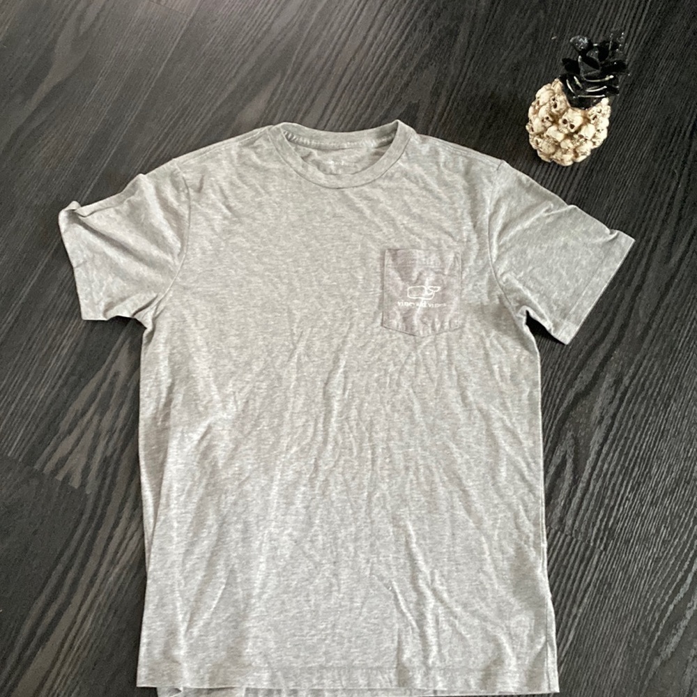 🍍VINEYARD Vines🍍youth xl🍍 T-1